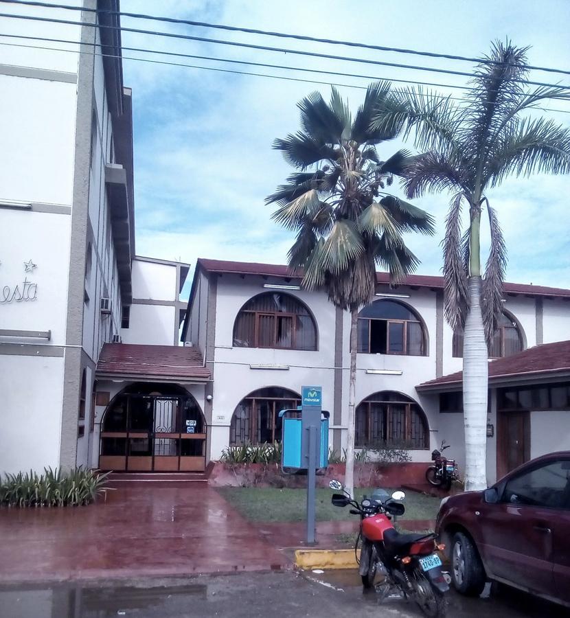 Hotel La Siesta Сульяна Экстерьер фото